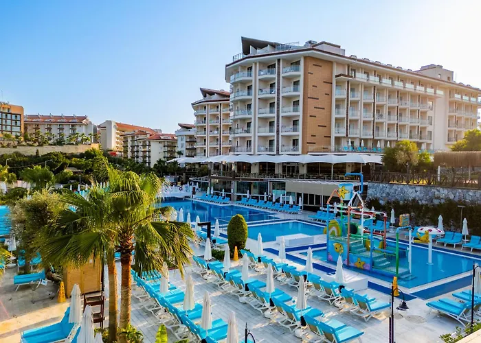 Ramada Resort Kusadasi & Golf